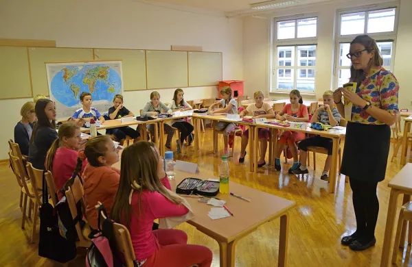  Na vipavski šoli je ta teden v ospredju angleščina