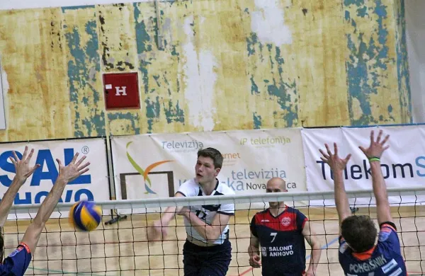 Kanalec Jure  Okroglič (v belem) bo pomemben adut Slovenije tako v  obrambi in napadu