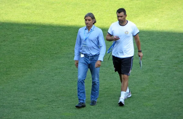 Ob odhodu Rodolfa Vanolija (levo) treninge Koprčanov za zdaj vodi  njegov pomočnik  Alen Ščulac (desno), ki bo v nedeljo  v Novem mestu očitno premierno izkusil prvoligaško klop
