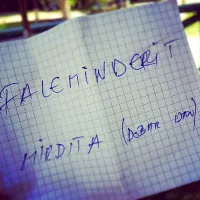 Hvala in dober dan. Prvo  lekcijo  iz albanščine mi je dal natakar, ki je govoril srbsko.