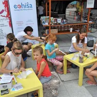 Na trgu so svoje mesto dobile tudi ustvarjalne delavnice za otroke 