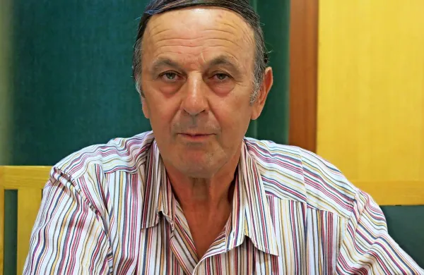 Predsednik Čebelarskega društva Nova Gorica Izidor Šulligoj