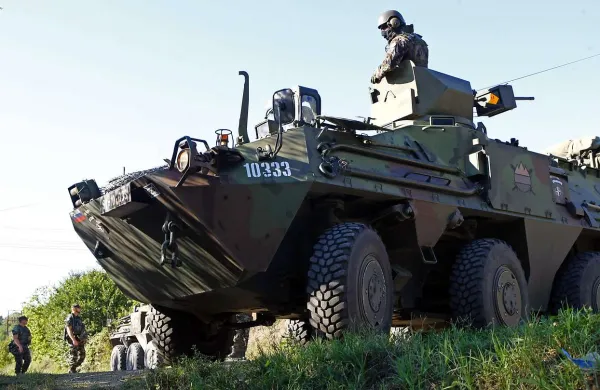 Zveza Nato je v ponedeljek napovedala, da bo okrepila prisotnost na vzhodu Evrope z vzpostavitvijo  posebne skupine sil za zelo hitro odzivanje