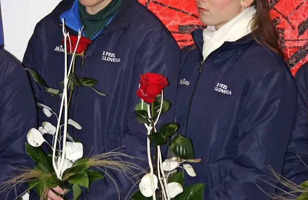 Ta čas še ni znano, ali se bo Teja Arčon (levo) na SP pridružila sestri Niki