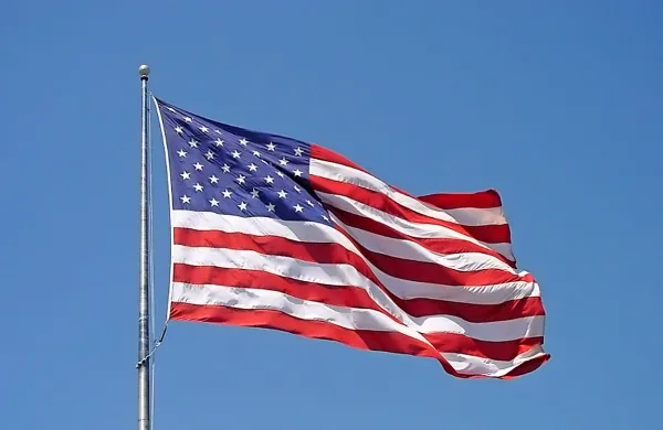 ZDA v Bagdad pošiljajo približno 350  vojakov, ki  bodo varovali ameriška diplomatska predstavništva in osebje 
