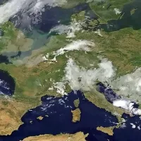 Ciklonsko območje nad Balkanom postopno slabi