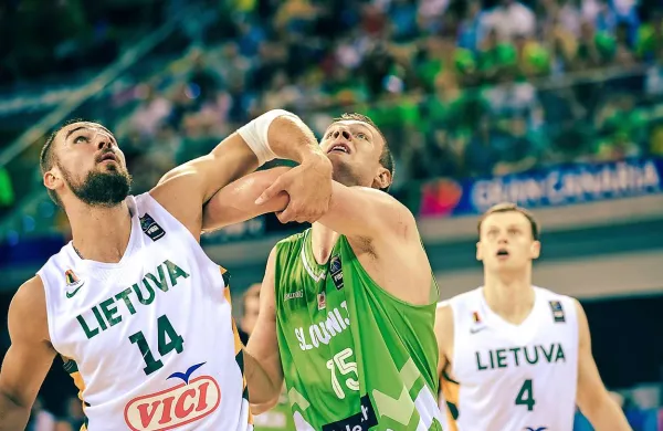 Jonas Valančiunas je bil strup za slovenskega centra Alena Omića