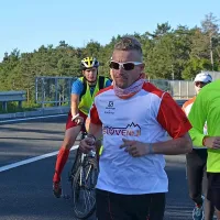 Matej Markovič je tik pred skokom v morje pozival k dobrodelnosti