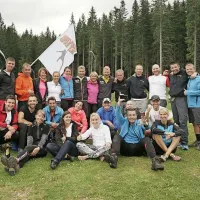Skupinski posnetek ob zaključku napornega triatlona