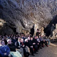 Hvala Kafki, Hendrixu, Bogu