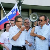 Shoda v podporo Jan&scaron;i tudi na Primorskem