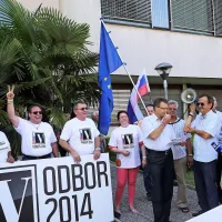 Shoda v podporo Jan&scaron;i tudi na Primorskem