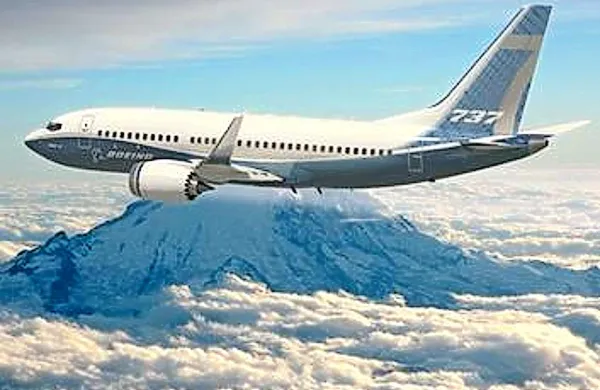 Irski nizkocenovni letalski prevoznik Ryanair je naročil 100 letal ameriškega letalskega proizvajalca Boeing