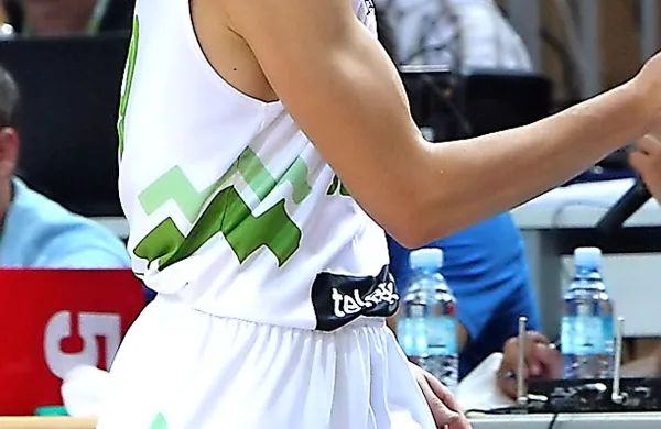 Slovenski košarkar Edo Murić, ki ga drevi skupaj z reprezentanco v Barceloni čaka četrtfinale SP z ZDA, bi kariero nadaljeval v vrstah beograjskega prvoligaša Partizana