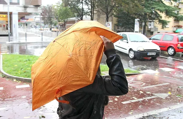 Do sobote zjutraj bo pogosto deževalo