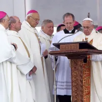 Papež v Redipulji o tretji svetovni vojni in načrtovalcih groze