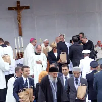 Papež v Redipulji o tretji svetovni vojni in načrtovalcih groze