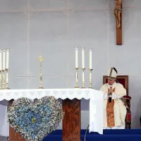 Papež v Redipulji o tretji svetovni vojni in načrtovalcih groze