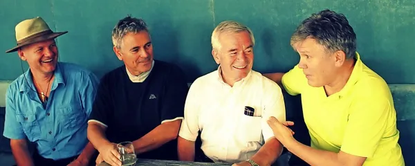 Predavatelji na konferenci Piramide in starodavne tehnologije v Ljubljani (z leve) Semir Osmanagić, Michael Tellinger, Klaus Dona, in Valerij Uvarov