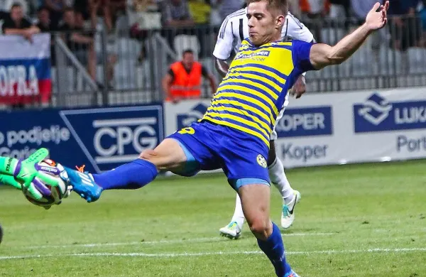 Nogometaši Luke Koper bodo v 9- krogu igrali proti  Mariboru