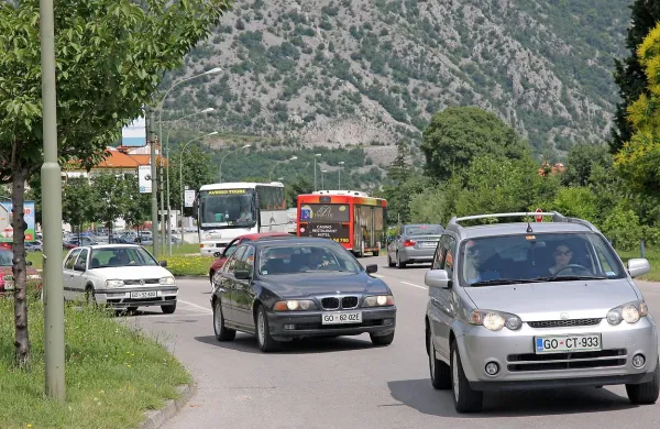 Dobra novica, da je v Nova Gorici kar čist zrak, je lahko tudi potuha za vse tiste, ki se za vožnjo po mestu avtomobilu nočejo odpovedati za nobeno ceno