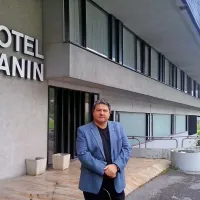 Milan Štulc  je pripeljal kupca, odgovorili jim niso ...
