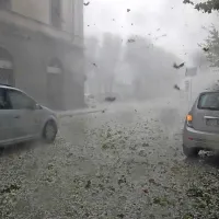 Firence zajelo močno neurje