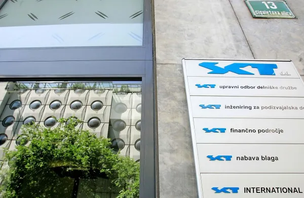 Stečaj nekoč gradbenega velikana SCT se bo po najnovejši oceni upravitelja Leona Benigarja Tošiča končal do konca leta 2018, in ne januarja prihodnje leto, kot je bila prva ocena