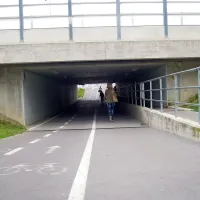 Podhod pri semedelski promenadi je dovolj širok za vse uporabnike.