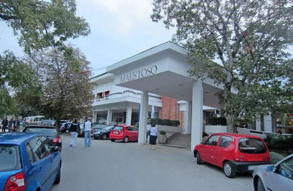 Družba Lipica Turizem, ki bo prešla v lastništvo države, upravlja tudi s hotelom Maestoso  
  