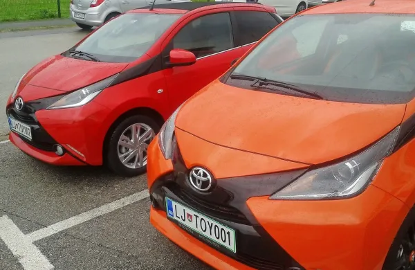 Aygo - pisani telefonček na štirih kolesih 