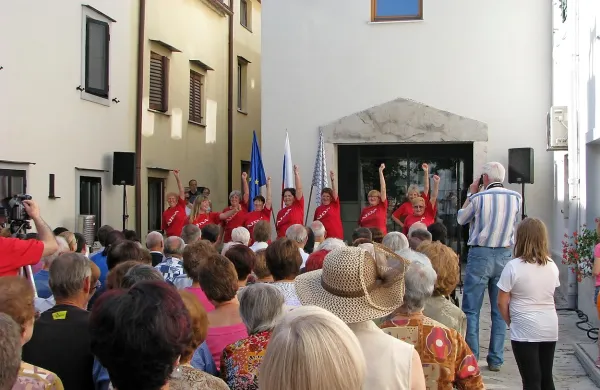 Otvoritev pred dvema mesecema je bila množična, zdaj pa prostori prazni samevajo 