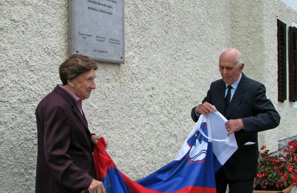 Baronu Andreju Winklerju  spominska plo&scaron;ča in knjiga
