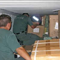 V koprskem pristanišču so odkrili več kot 27 ton fungicida