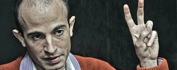 Yuval Noah Harari: “Moramo biti optimisti in verjeti, da ljudje, ko se res potrudijo, lahko naredijo čudovite stvari. Premagajo bolezni in celo vojno.” 