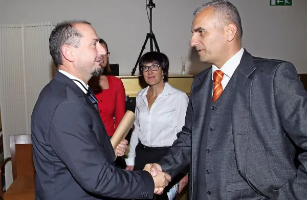Gašpar Gašpar Mišič in Gregor Strmčnik - kdo bo komu stisnil roko 5. oktobra zvečer?