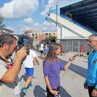 Novinarka Ana Cukijati in urednik fotografije Leo Caharija na delu