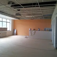 V tem prostoru bo knjižnica, ki bo povezana z multimedijsko učilnico z računalniki 