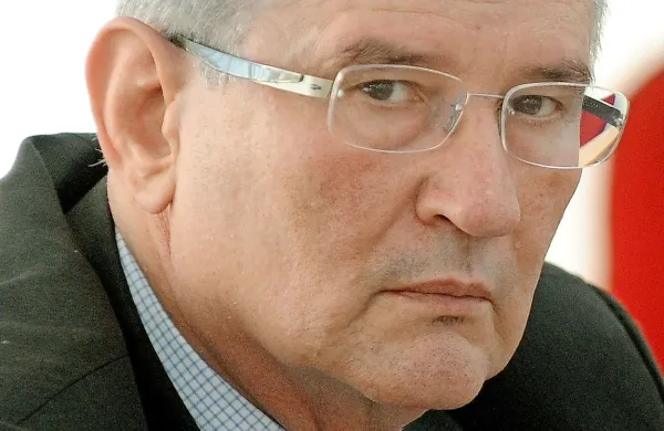 Nekdanji poslanec Jerko Čehovin zasebno toži predsednika in poslanca SDS Janeza Janšo