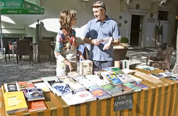 Gonilni sili festivala Revija v reviji sta Stanislava in Primož Repar