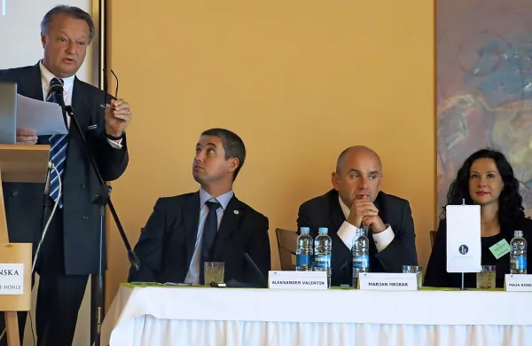 Govorci na okrogli mizi o turizmu
