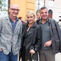 Zakonca Alverino in Gordana Mlakar se v Piranu ukvarjata s kulturno dejavnostjo. Tokrat z Valterjem Draganom v pričakovanju otvoritve festivala