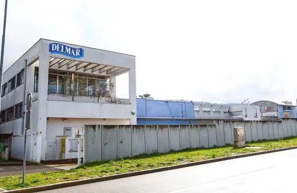 Delmar: za &scaron;tiri milijone evrov terjatev