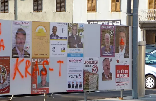 V treh kraško-notranjskih mestih so v ospredju aktualni župani  