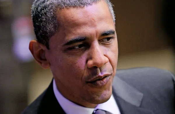 Ameriški predsednik Barack Obama je v petek ostro obsodil  umor 47-letnega Britanca Alana Henninga in obljubil, da bodo ZDA sodelovale z Veliko Britanijo in drugimi zavezniki za kaznovanje morilcev Islamske države (IS) in njeno uničenje