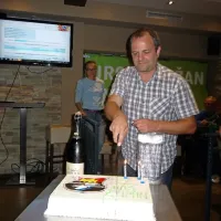 Torta in šampanjec ob Brežanovi zmagi