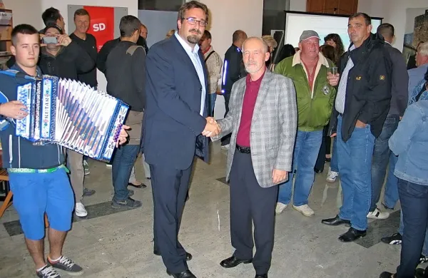 Medtem ko se je Beočanin (levo) sinoči veselil, Poljšak ni skrival razočaranja