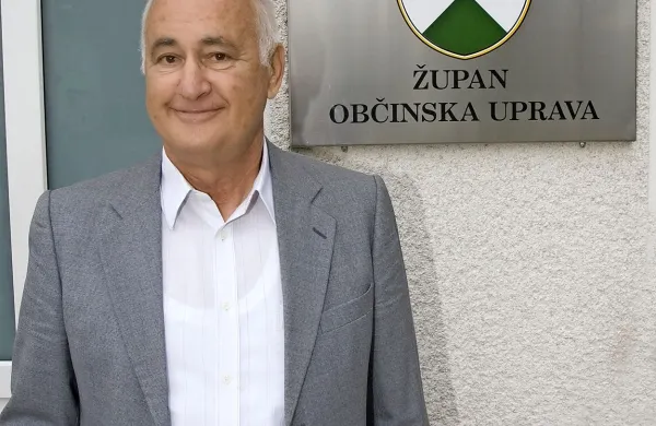 Dvakratnemu županu Zvonku Benčiču Midretu v tretje ni uspelo že v prvem krogu prepričati polovice volilcev  