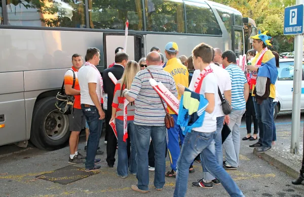 50 navijačev Lokomotive iz Harkova je za 2400 kilometrov na avtobusu presedelo 33 ur