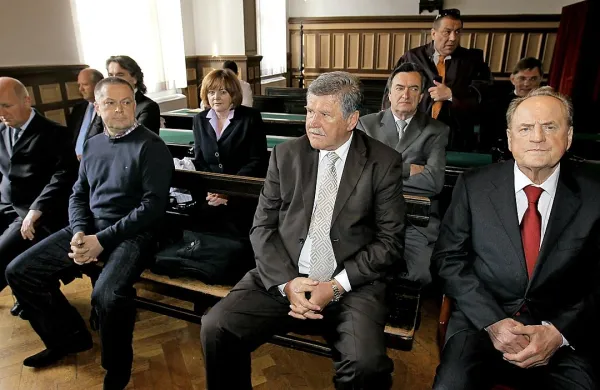 Sojenje v zadevi Čista lopata je po mnenju vrhovnih sodnikov bilo zakonito